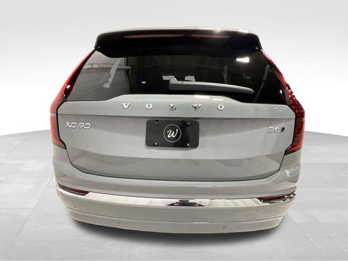 2026 Volvo XC90 B6 Plus 6-Seater