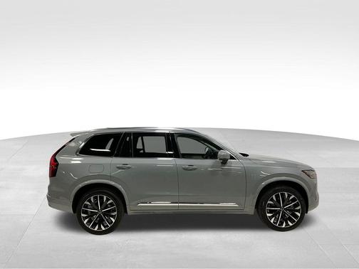 2026 Volvo XC90 B6 Plus 6-Seater