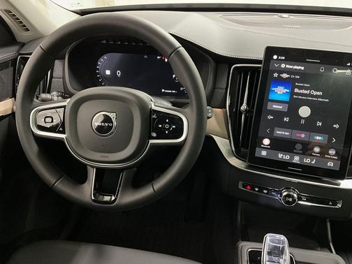 2026 Volvo XC90 B6 Plus 6-Seater