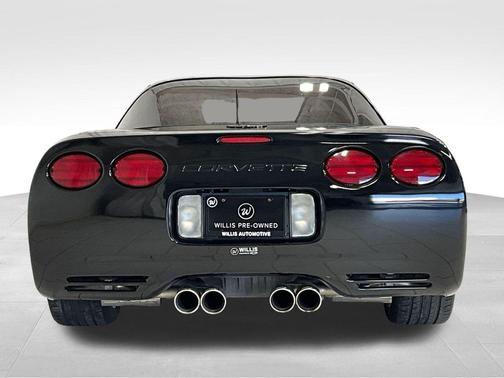 2001 Chevrolet Corvette Base