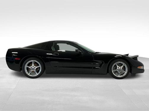 2001 Chevrolet Corvette Base