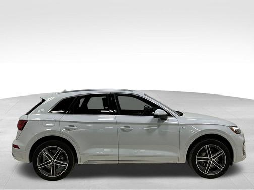 2022 Audi Q5 55 S line Prestige