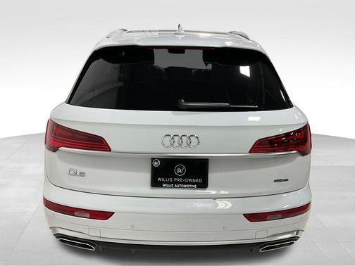 2022 Audi Q5 55 S line Prestige