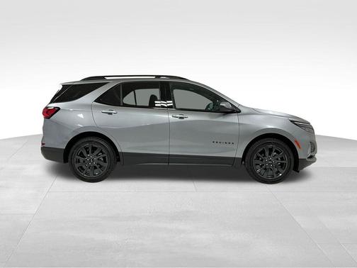 Sterling Gray Metallic 2023 Chevrolet Equinox FWD RS