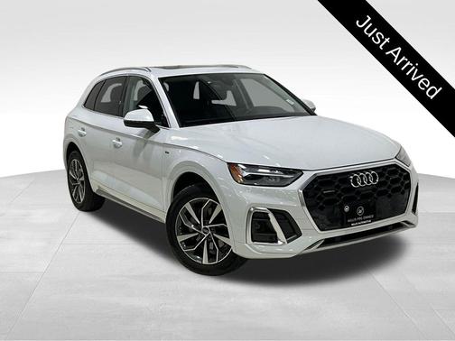 2023 Audi Q5 45 S line Premium Plus