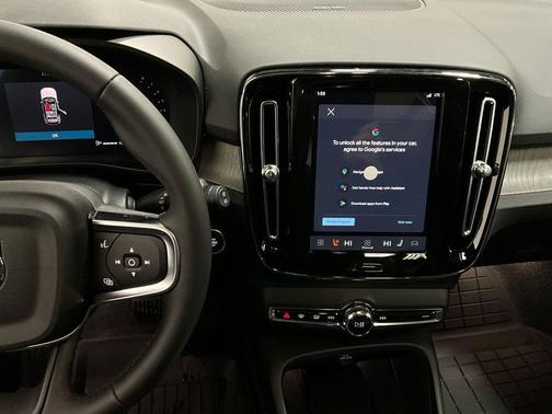 2026 Volvo XC40 Ultra, B5 AWD Gas (mild hybrid), Dark