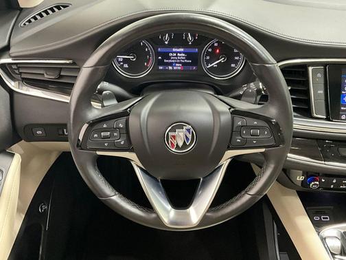 2023 Buick Enclave Essence AWD