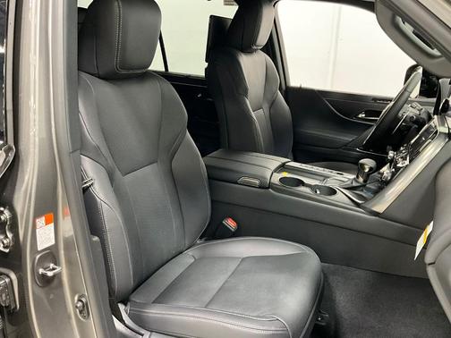 2025 Lexus LX 600 Luxury