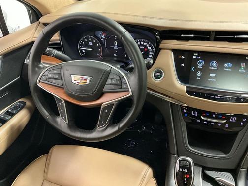 2019 Cadillac XT5 Platinum