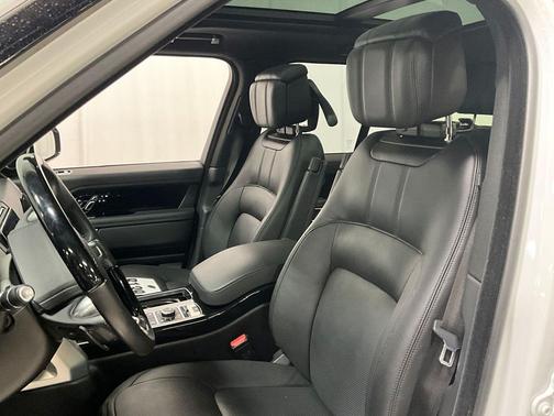 Fuji White 2020 Land Rover Range Rover 3.0L V6 Supercharged HSE