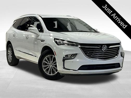 2024 Buick Enclave Essence AWD
