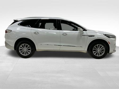 2024 Buick Enclave Essence AWD