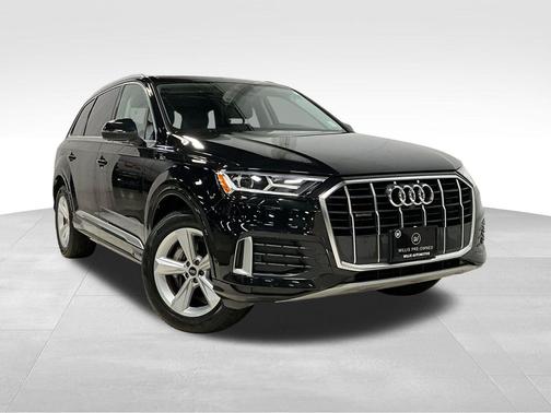 2022 Audi Q7 45 Premium