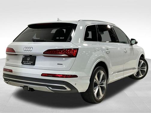 Glacier White 2021 Audi Q7 55 Premium Plus