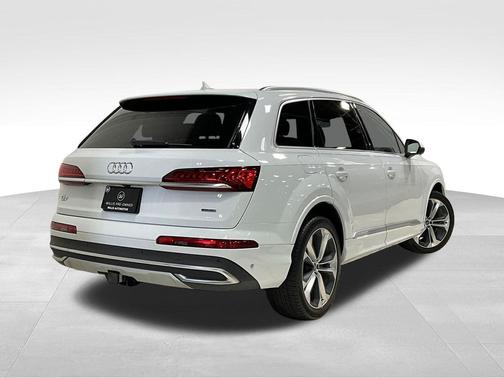Glacier White 2021 Audi Q7 55 Premium Plus