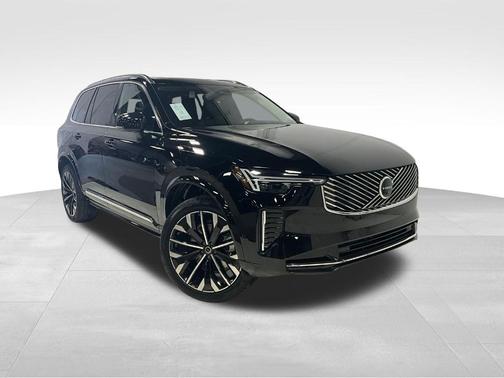 2025 Volvo XC90 B6 Ultra