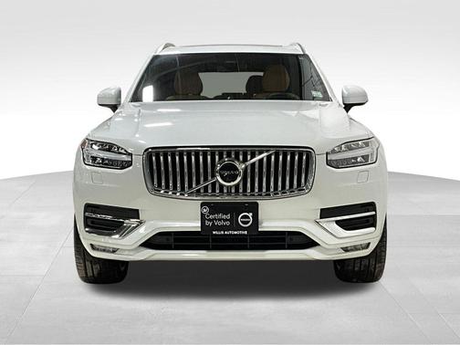 Crystal White Metallic 2023 Volvo XC90 B6 Ultimate 7-Seater