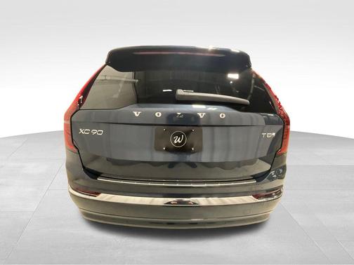 Denim Blue Metallic 2026 Volvo XC90 Plug-In Hybrid Plus, T8 AWD, Electric/Gasoline, Bright, 7 Seats