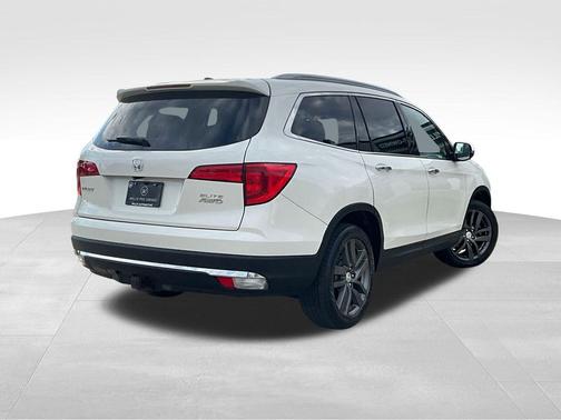 2017 Honda Pilot Elite