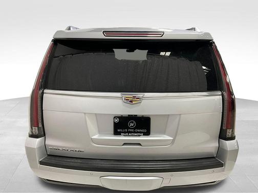 2018 Cadillac Escalade ESV Luxury