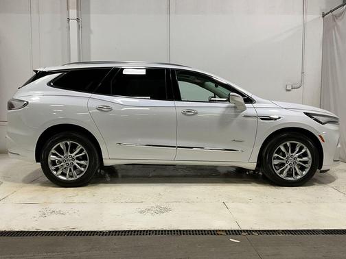 2024 Buick Enclave Avenir AWD