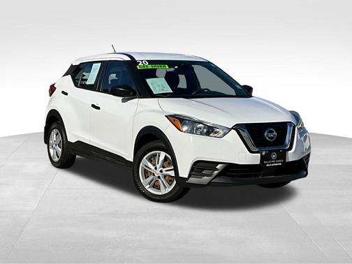 2020 Nissan Kicks S