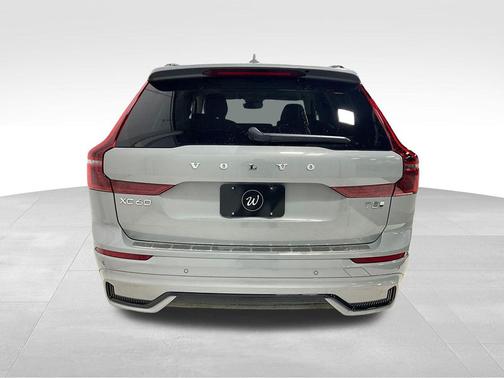 2026 Volvo XC60 Plug-In Hybrid Ultra, T8 AWD Electric/Gasoline, Dark