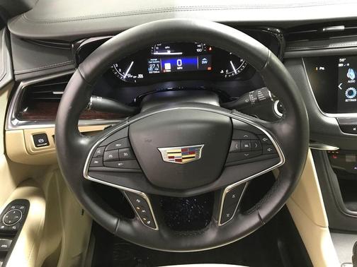 Red Horizon Tintcoat 2019 Cadillac XT5 Luxury