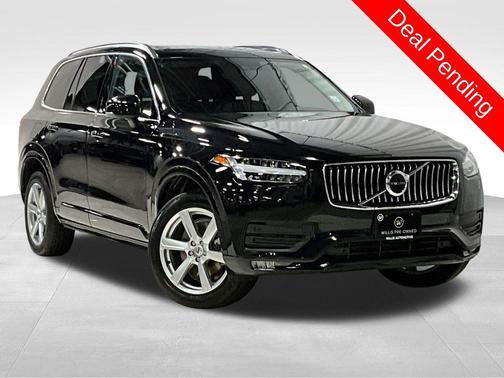 2021 Volvo XC90 T6 Momentum