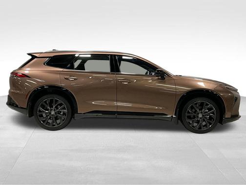 2025 Toyota Crown Signia Limited