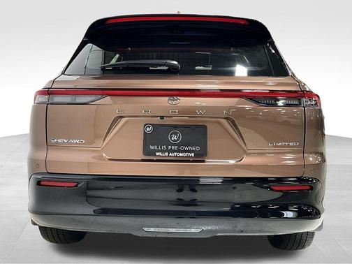 2025 Toyota Crown Signia Limited