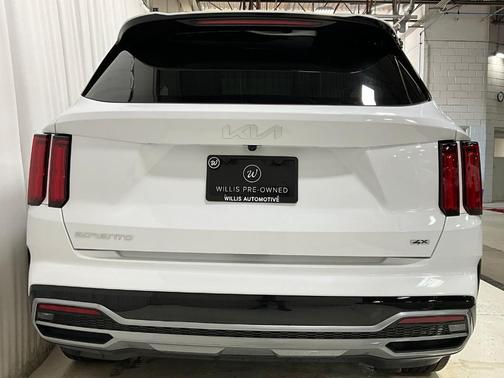 2023 Kia Sorento SX