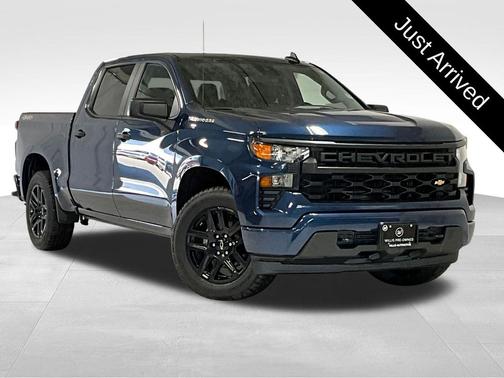 2022 Chevrolet Silverado 1500 Custom