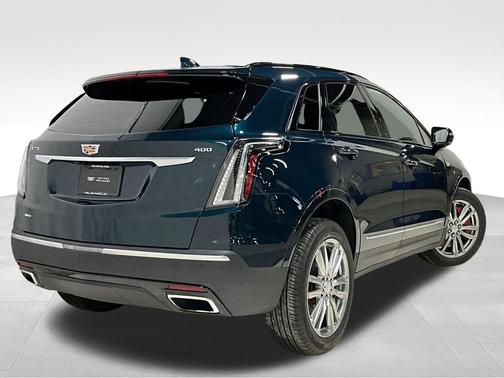 2025 Cadillac XT5 Sport