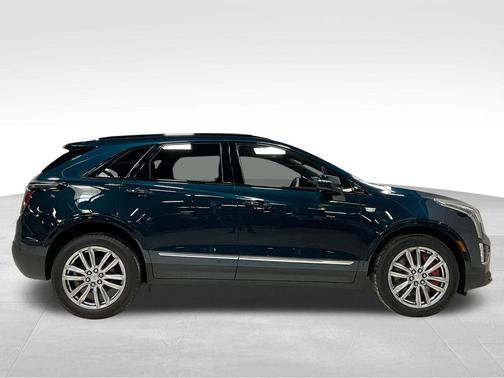 2025 Cadillac XT5 Sport