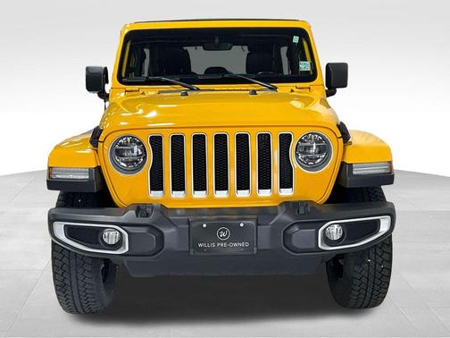 Baja Yellow Clearcoat 2019 Jeep Wrangler Unlimited Sahara