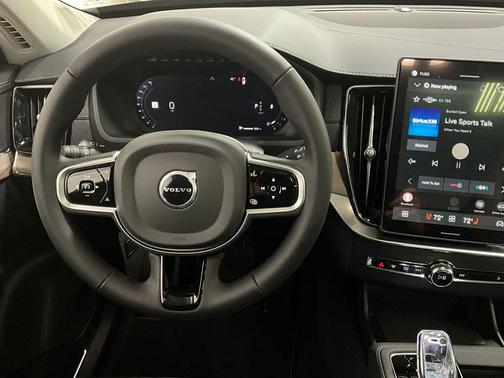 2026 Volvo XC90 Core, B6 AWD Gas (mild hybrid), Gasoline, Bright, 7 Seats