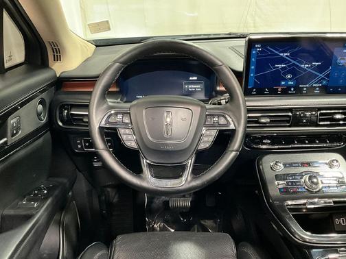 2021 Lincoln Nautilus Reserve