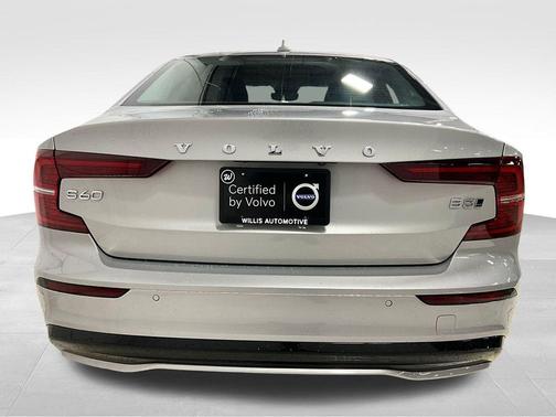 2024 Volvo S60 B5 Plus Dark Theme