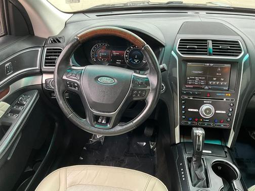 2016 Ford Explorer Platinum