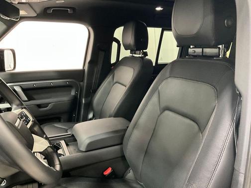 2024 Land Rover Defender 110 P400 X-Dynamic SE