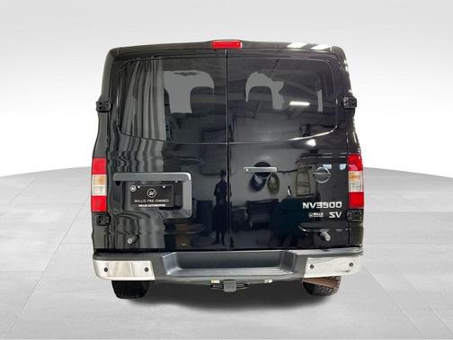 2018 Nissan NV Passenger NV3500 HD S V6