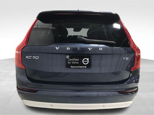 Denim Blue Metallic 2022 Volvo XC90 T5 Momentum