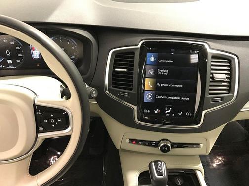 Denim Blue Metallic 2022 Volvo XC90 T5 Momentum