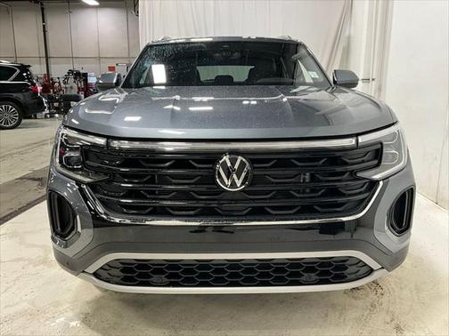 2024 Volkswagen Atlas Cross Sport 2.0T SE w/Technology 4MOTION