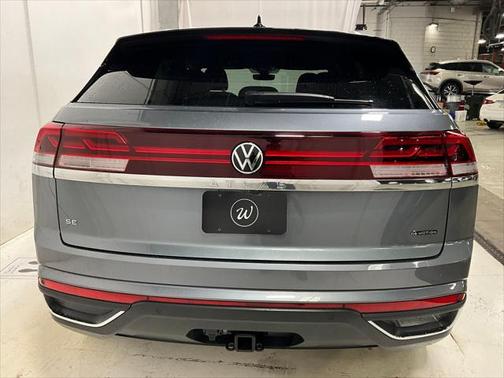 2024 Volkswagen Atlas Cross Sport 2.0T SE w/Technology 4MOTION