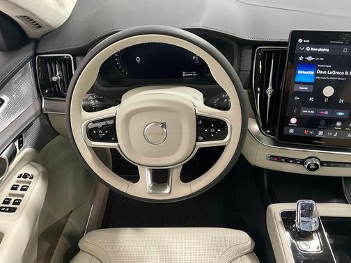 2026 Volvo XC90 Plug-In Hybrid Ultra, T8 AWD, Electric/Gasoline, Bright, 6 Seats