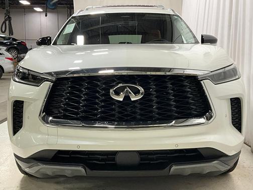 2025 INFINITI QX60 SENSORY