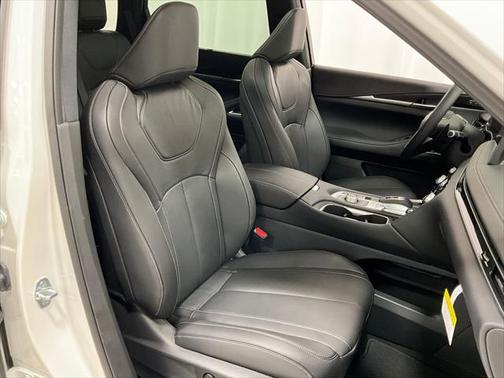 2025 INFINITI QX60 SENSORY