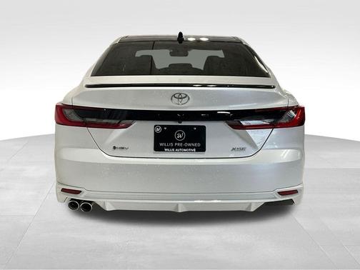 Wind Chill Pearl 2025 Toyota Camry XSE